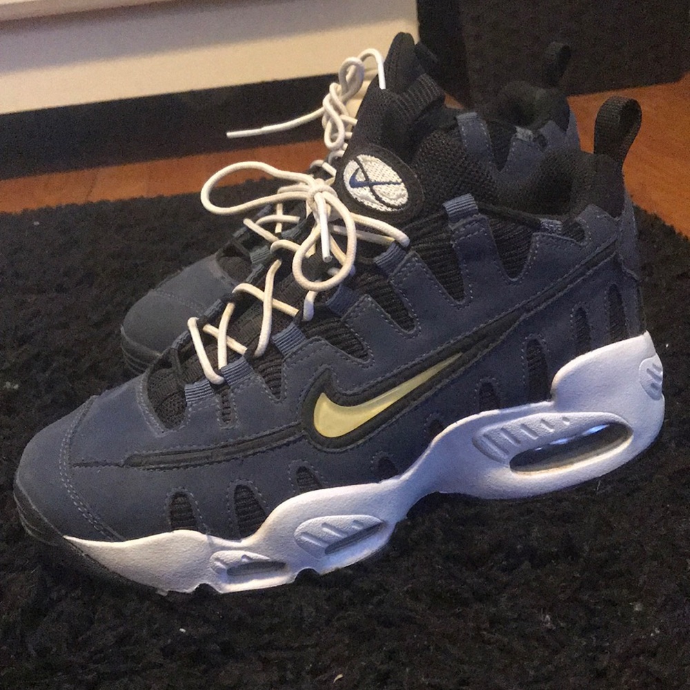 Nomos Boys 6/Woman 8